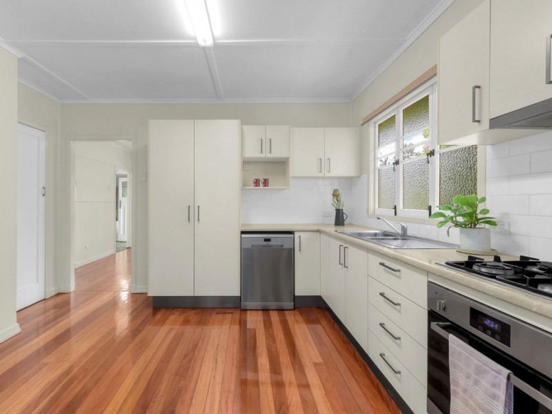 22 Alexandra Street, Bardon QLD 4065