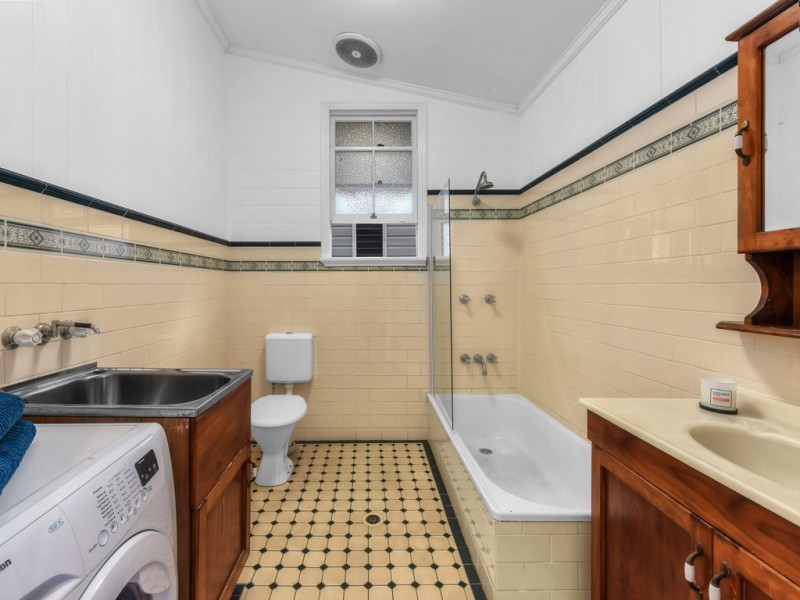 22 Elston Street, Red Hill QLD 4059