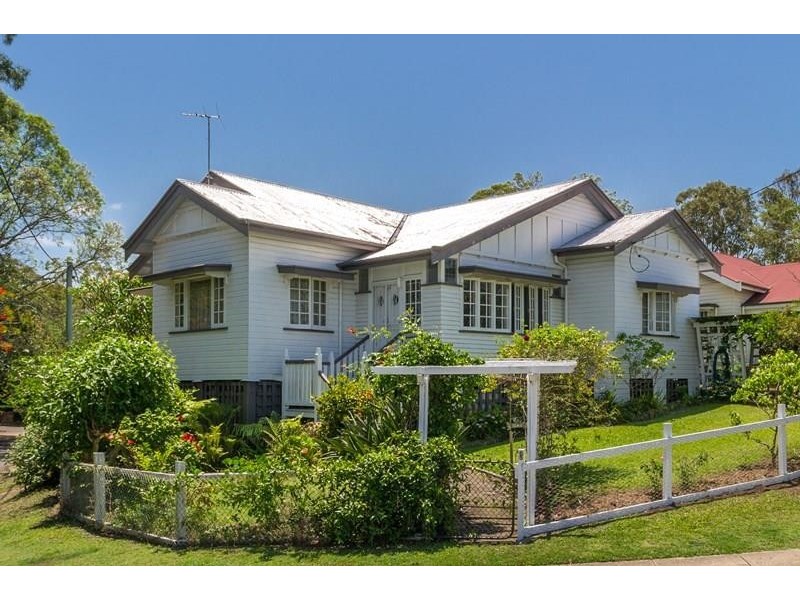 65 Davies Road, Ashgrove QLD 4060