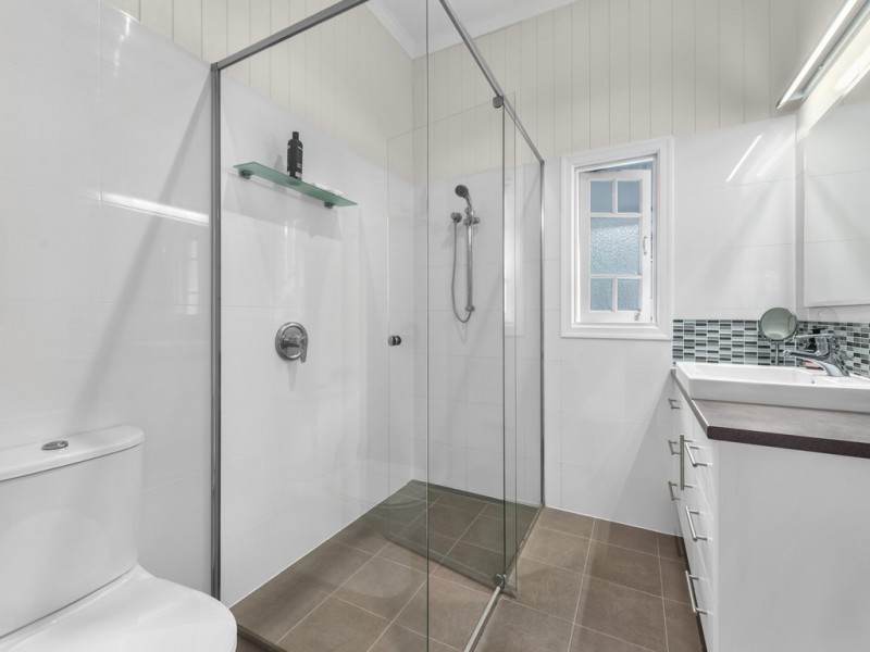 28 Kinkade Avenue, Ashgrove QLD 4060