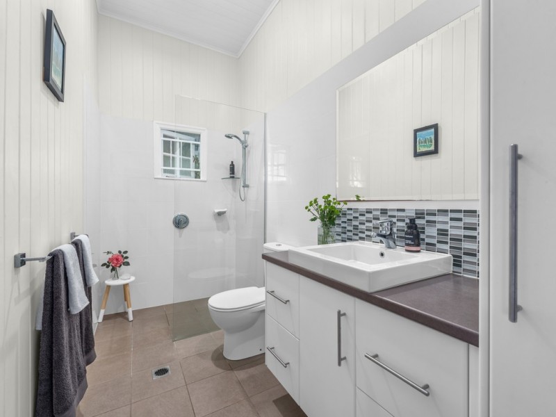 28 Kinkade Avenue, Ashgrove QLD 4060