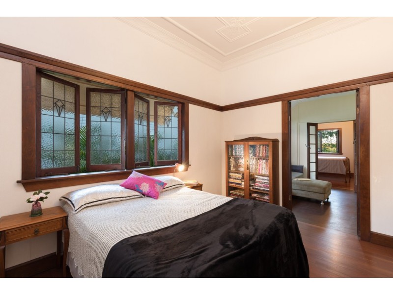 19 Glenlyon Drive, Ashgrove QLD 4060