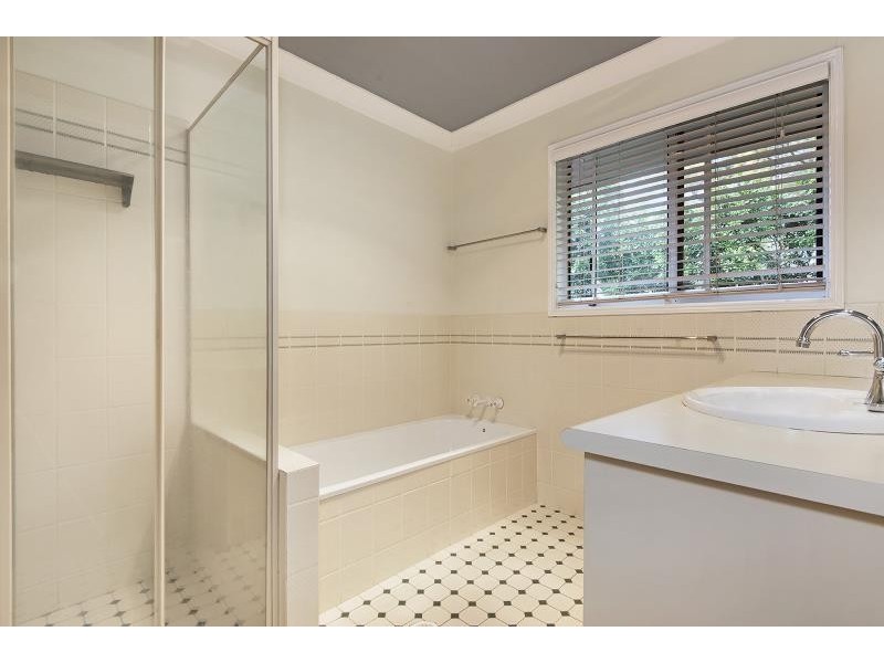 82 Stewart Road, Ashgrove QLD 4060