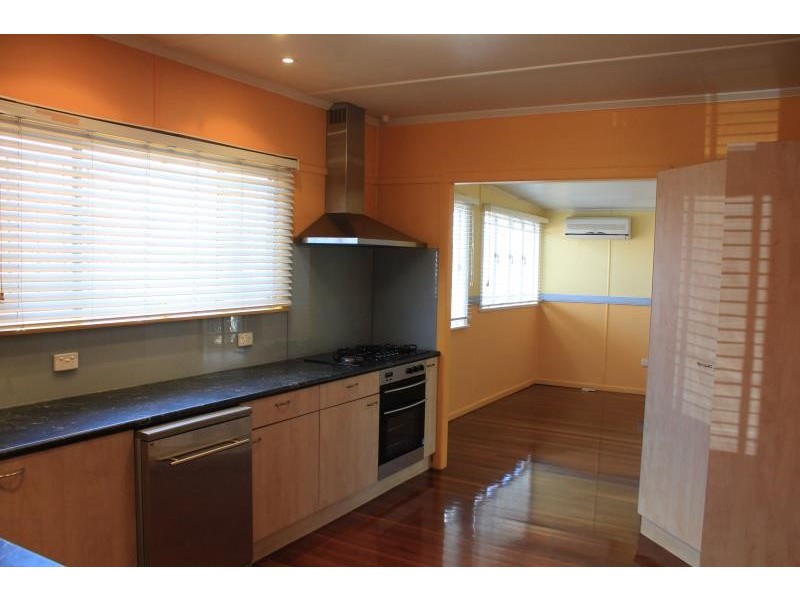 24 Howard St, Gaythorne QLD 4051