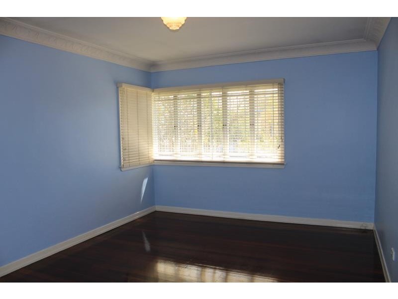 24 Howard St, Gaythorne QLD 4051