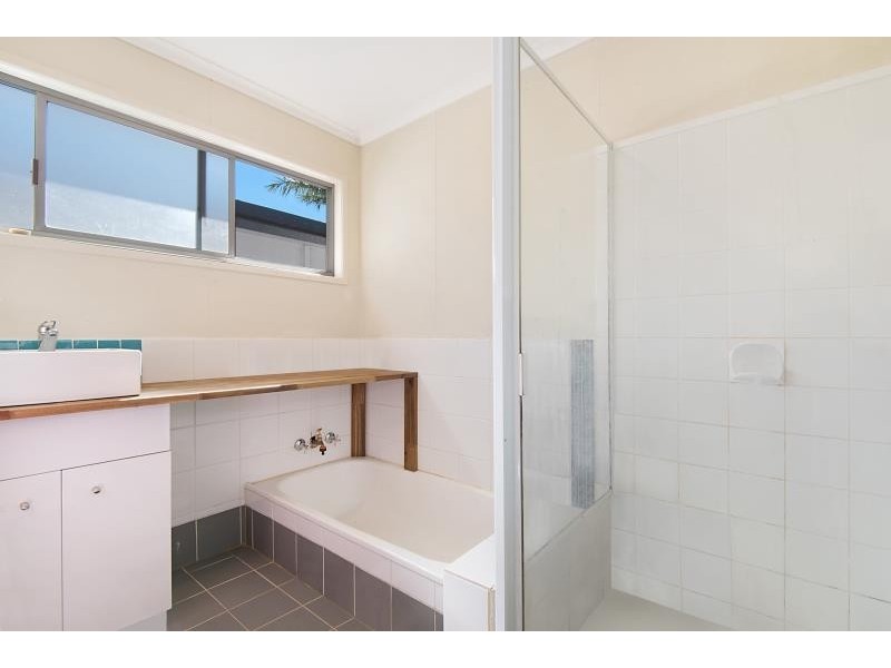 2 Dyne Street, Red Hill QLD 4059