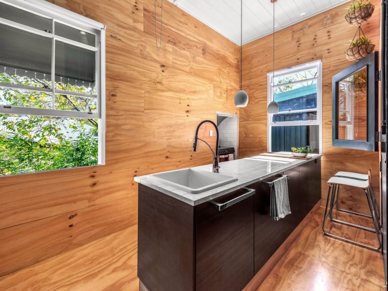 6 Normanby Terrace, Kelvin Grove QLD 4059