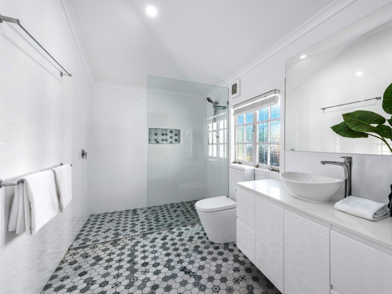 20 Yardley Avenue, Ashgrove QLD 4060