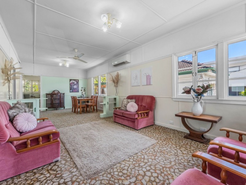 66 Lindsay Street, Ashgrove QLD 4060