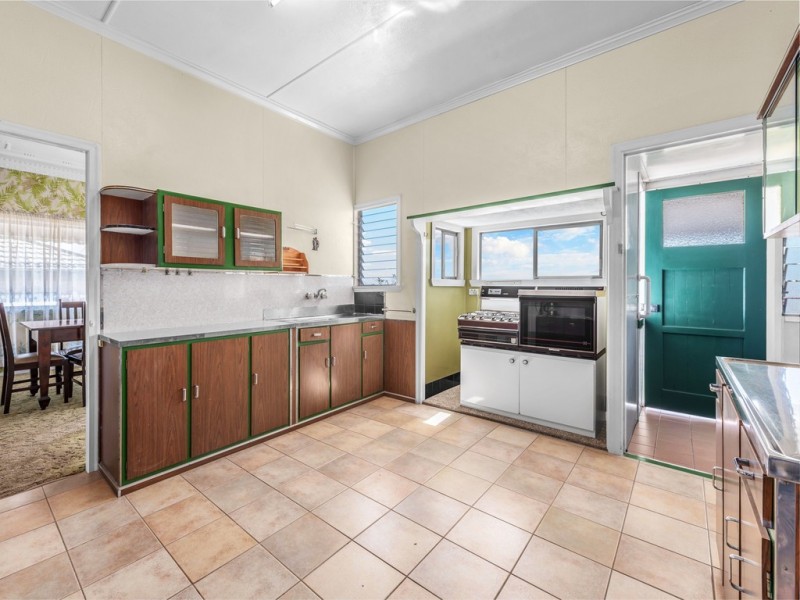 27 Goskar Avenue, Alderley QLD 4051