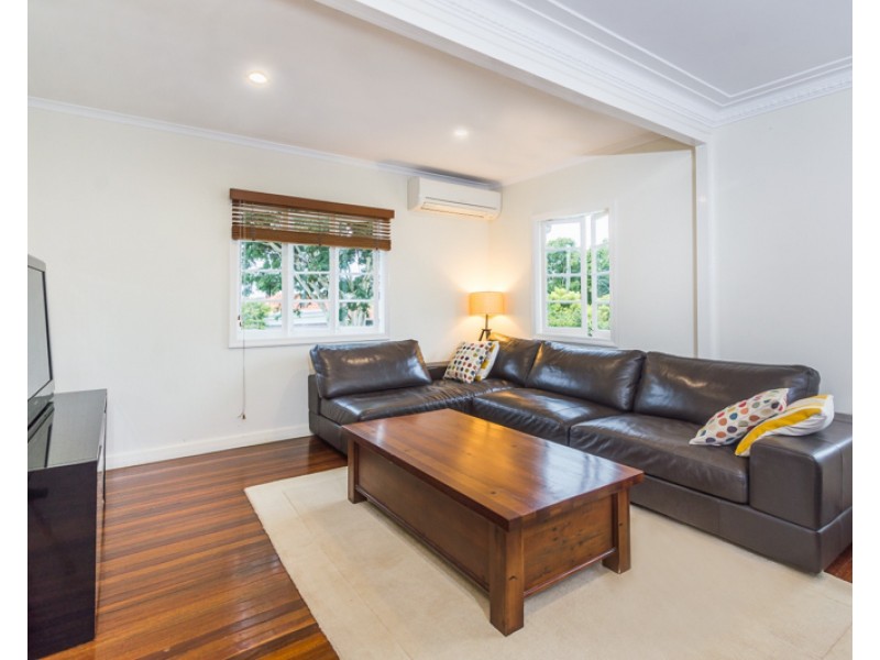 14 Farrell Street, Ashgrove QLD 4060