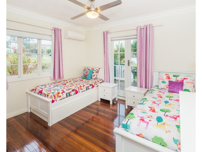 14 Farrell Street, Ashgrove QLD 4060