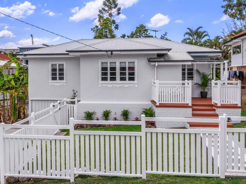 33 Frasers Road, Ashgrove QLD 4060