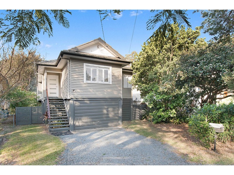 63 Fletcher Parade, Bardon QLD 4065