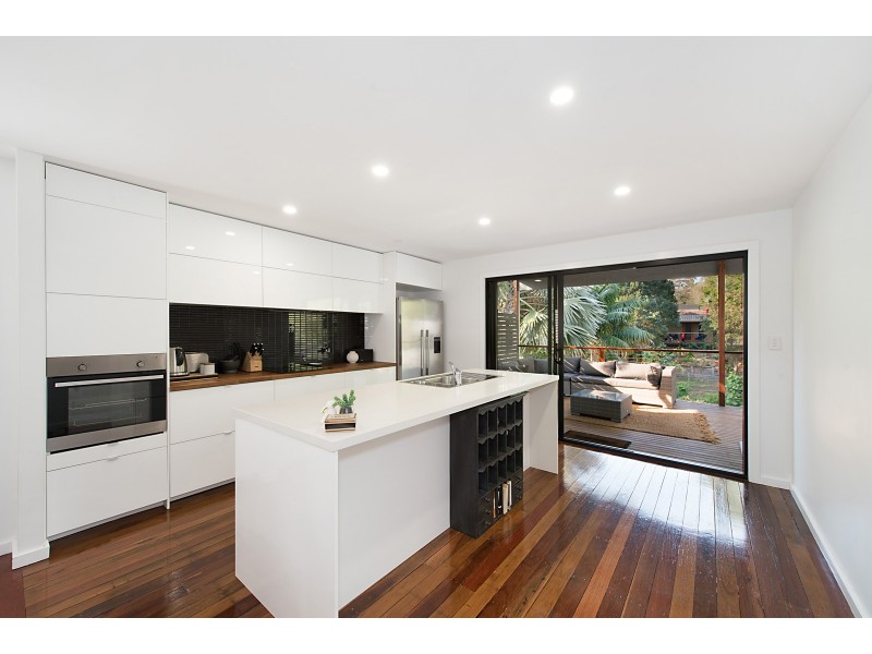 63 Fletcher Parade, Bardon QLD 4065