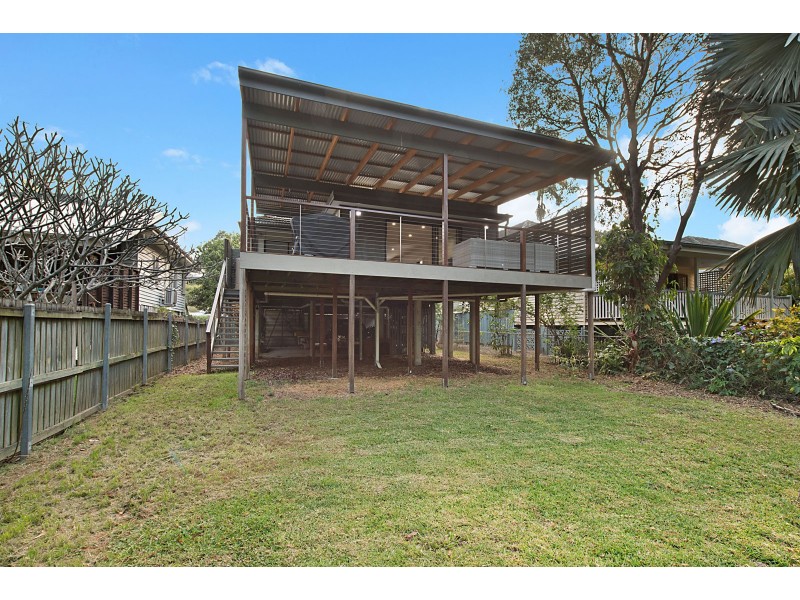 63 Fletcher Parade, Bardon QLD 4065