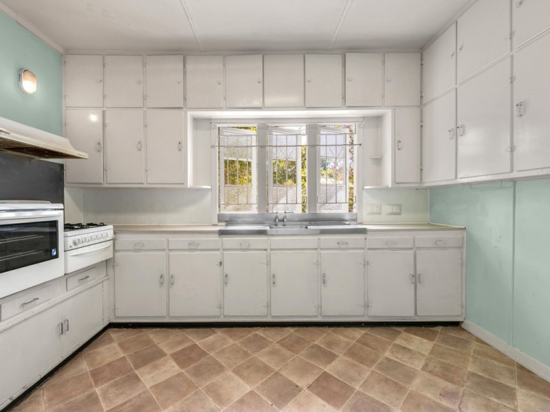 11 Tweed Street, Ashgrove QLD 4060