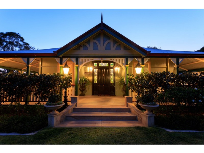 36 Kinnaird Street, Ashgrove QLD 4060