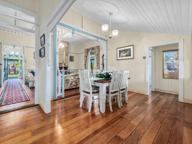 36 Kinnaird Street, Ashgrove QLD 4060