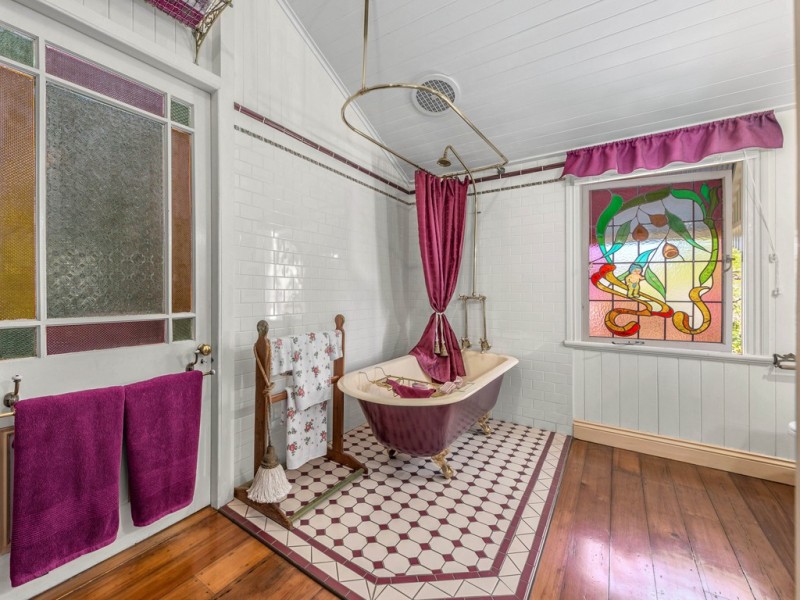 36 Kinnaird Street, Ashgrove QLD 4060