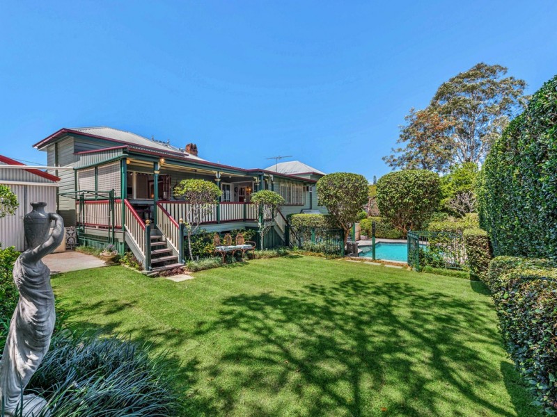 36 Kinnaird Street, Ashgrove QLD 4060