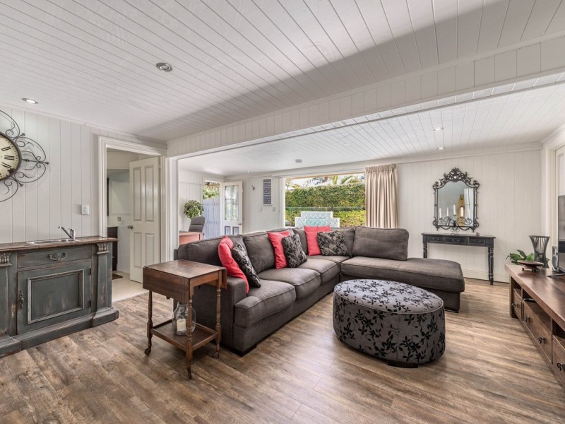 36 Kinnaird Street, Ashgrove QLD 4060