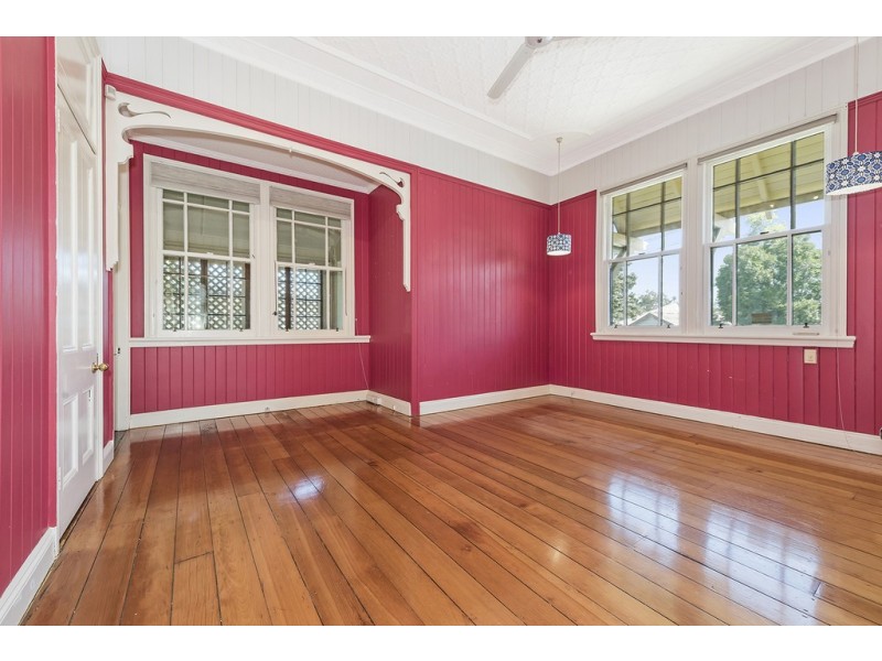 111 Waterworks Road, Ashgrove QLD 4060