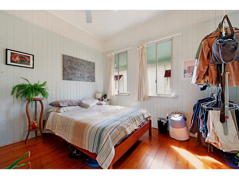 19 Garrick Terrace, Herston QLD 4006