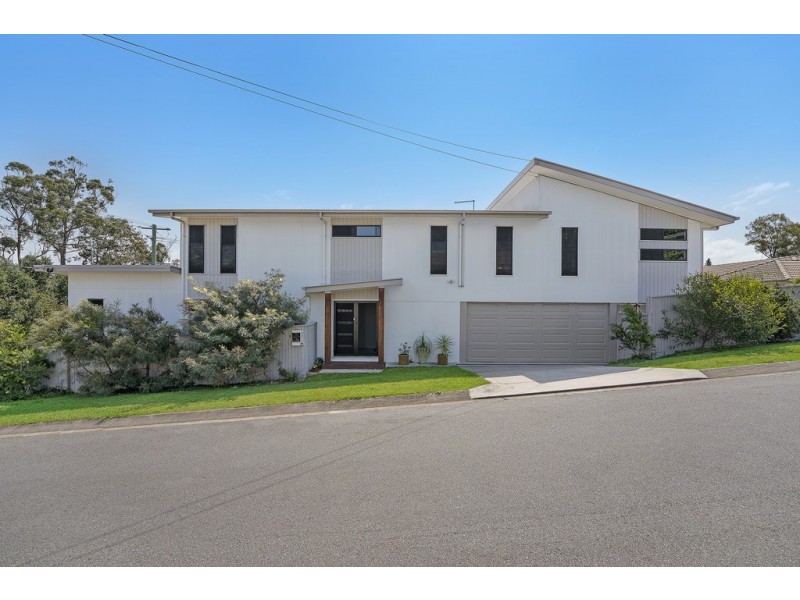 8 Verney Street, Sandgate QLD 4017