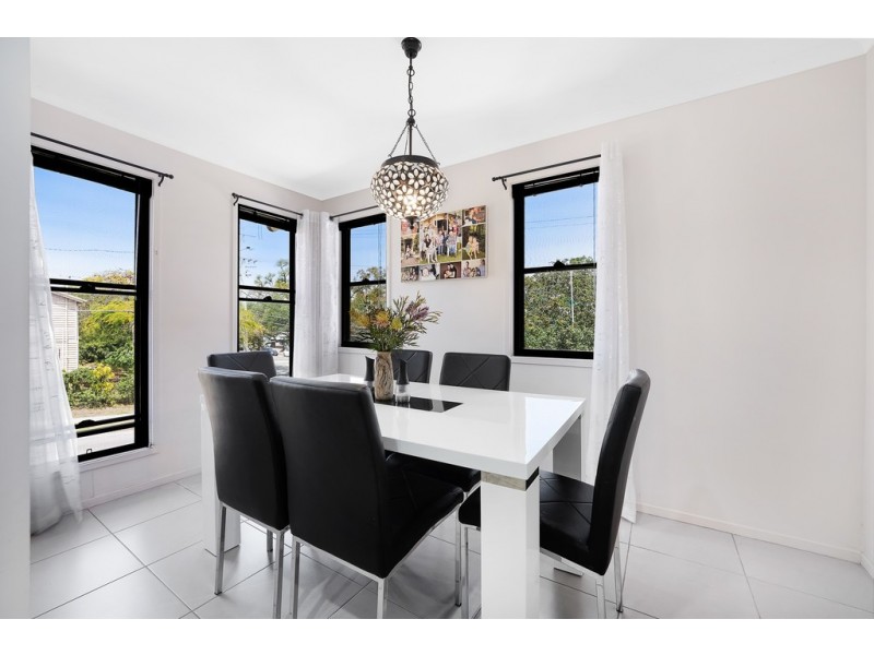 8 Verney Street, Sandgate QLD 4017