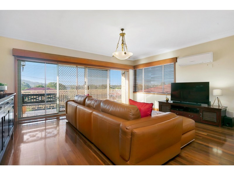 5 Bridgeport Street, Macgregor QLD 4109