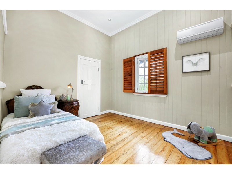 412 Waterworks Road, Ashgrove QLD 4060