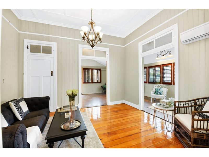 412 Waterworks Road, Ashgrove QLD 4060