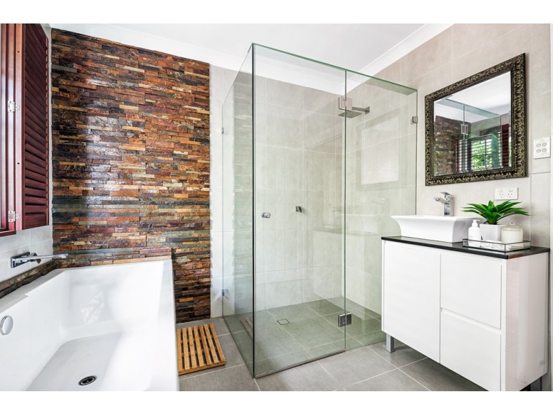 412 Waterworks Road, Ashgrove QLD 4060