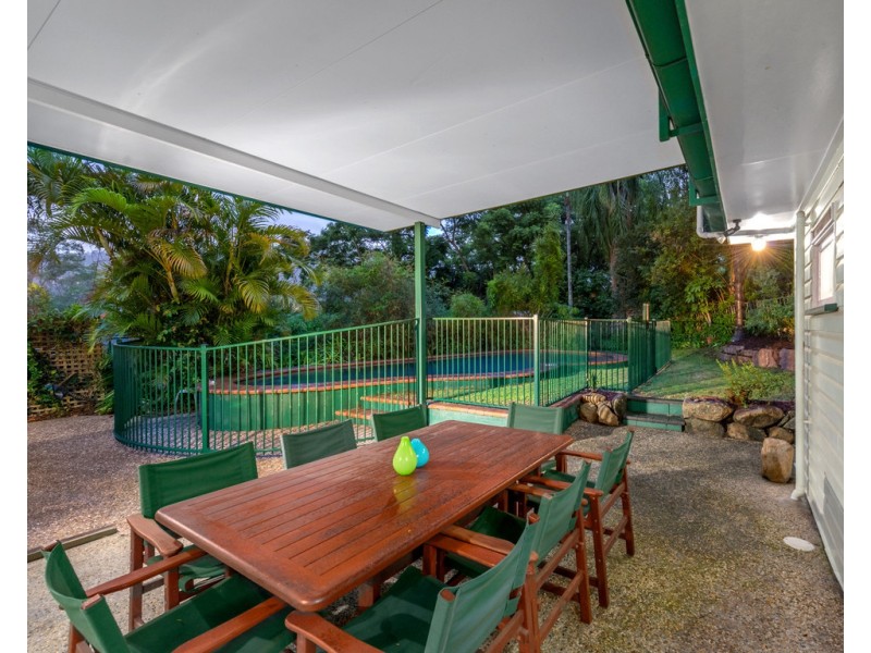 10 Grand Parade, Ashgrove QLD 4060