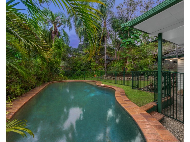 10 Grand Parade, Ashgrove QLD 4060