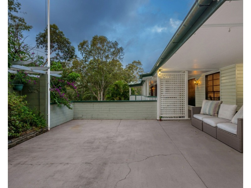 10 Grand Parade, Ashgrove QLD 4060