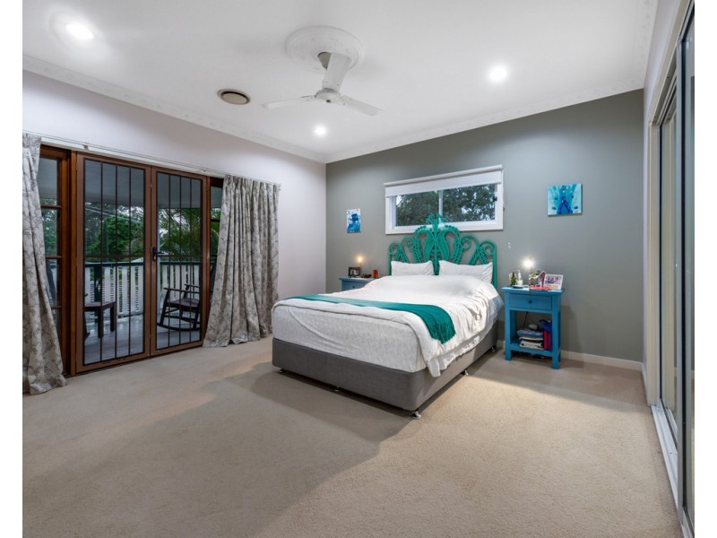 10 Grand Parade, Ashgrove QLD 4060