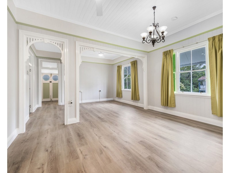 2 Moulton Street, Ashgrove QLD 4060