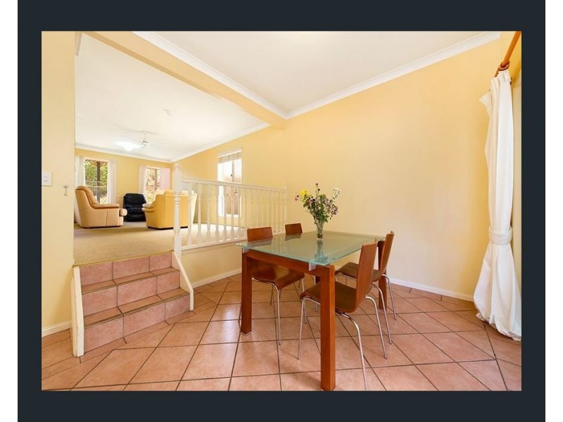 72 Gladstone Street, Indooroopilly QLD 4068