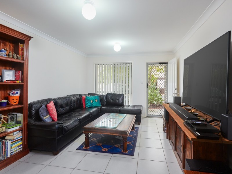 9/131 McAuley Parade, Pacific Pines QLD 4211