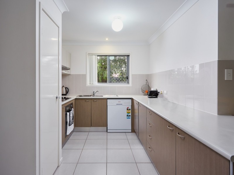 9/131 McAuley Parade, Pacific Pines QLD 4211