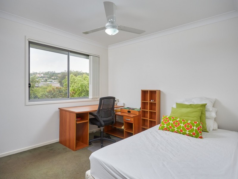 9/131 McAuley Parade, Pacific Pines QLD 4211