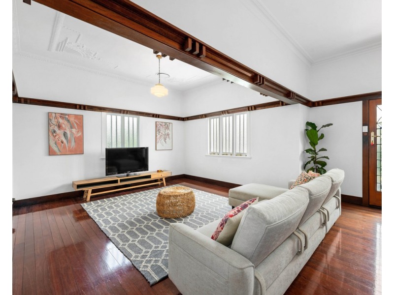 19 Grant Street, Ashgrove QLD 4060