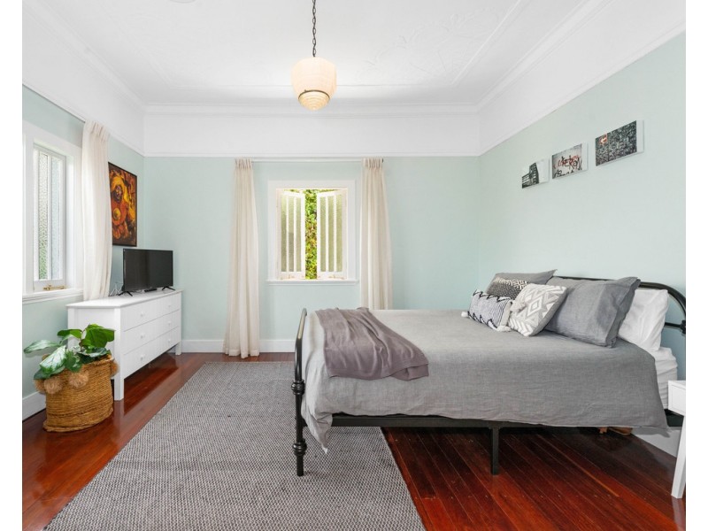 19 Grant Street, Ashgrove QLD 4060