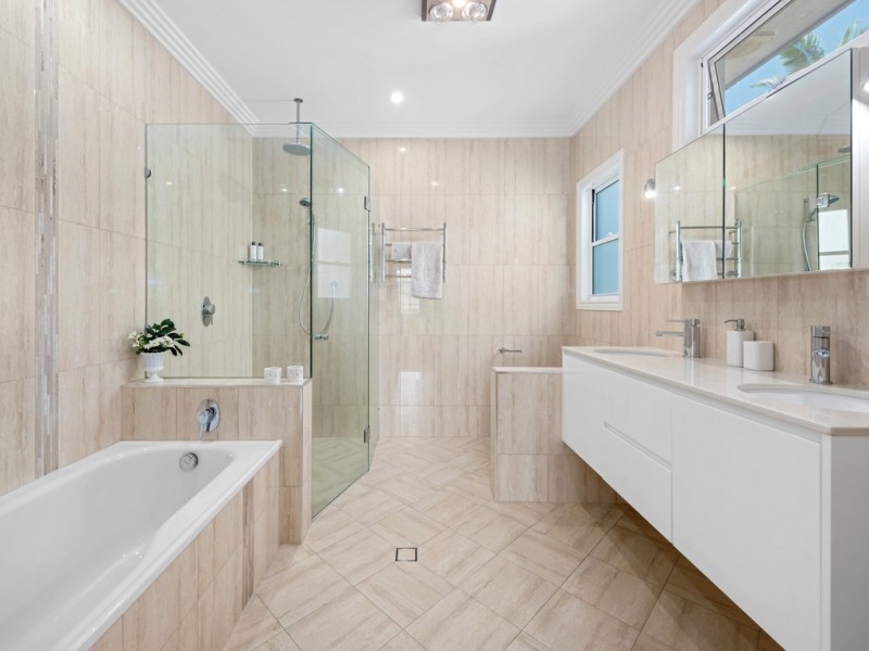 24 Acacia Drive, Ashgrove QLD 4060