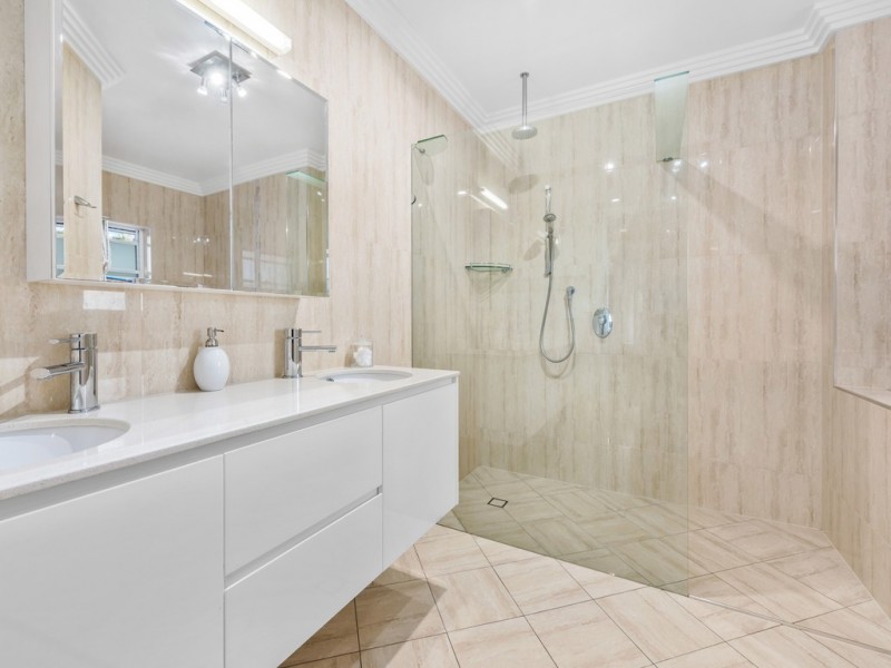 24 Acacia Drive, Ashgrove QLD 4060