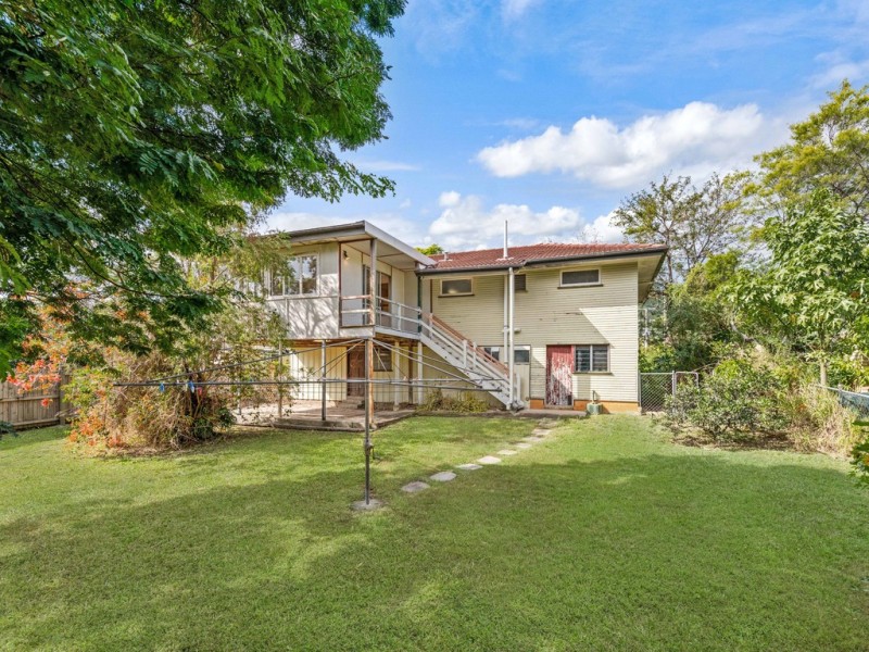 15 Ridgeway Street, The Gap QLD 4061
