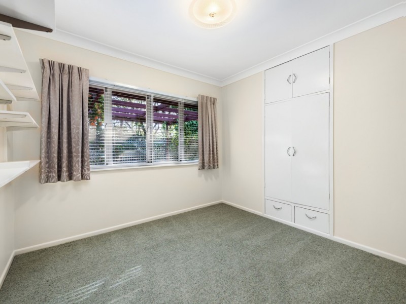 21 Deerhurst Road, Brookfield QLD 4069