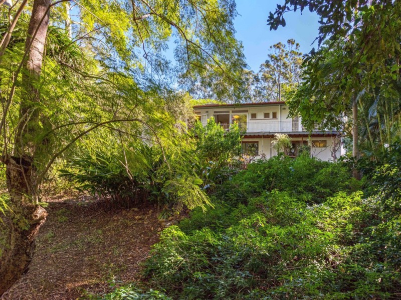 21 Deerhurst Road, Brookfield QLD 4069